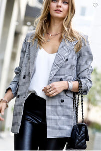 Mad about houndstooth blazer