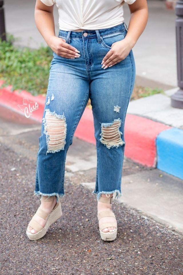 High rise distressed ankle Jean