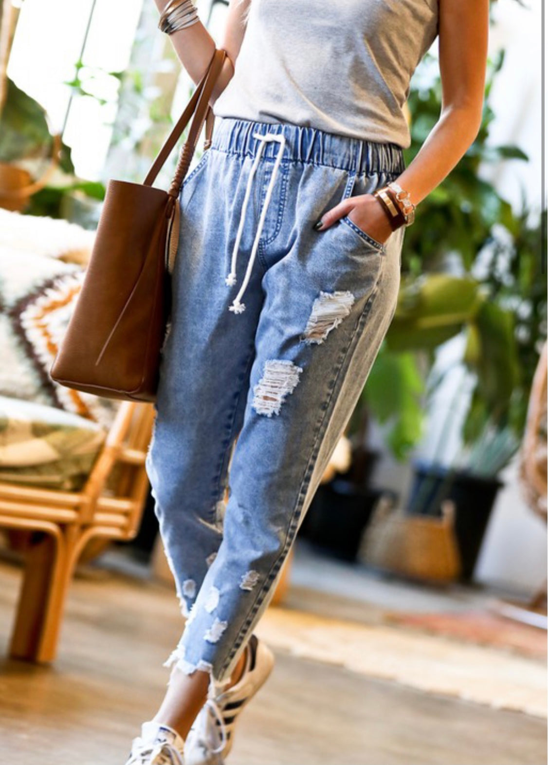 Drawstring Distressed Jeans